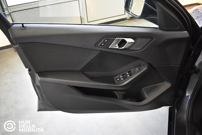 BMW 116d 5p. Business Advantage